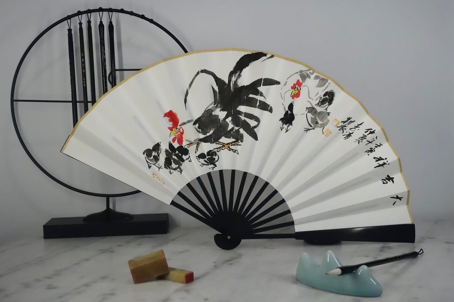 Chinese Painting on Paperfan - Rooster and chicks